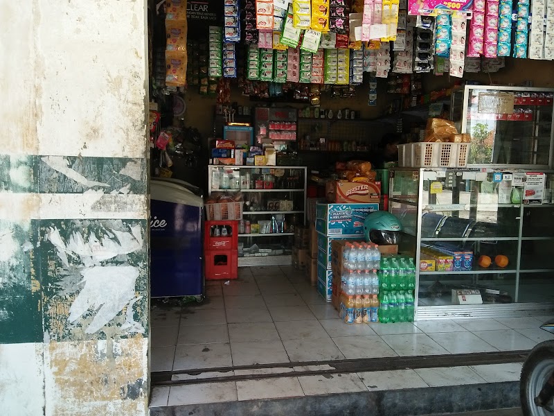 Pelangi di Setiap Garis: Alat Tulis Berkualitas untuk Warga Cilacap